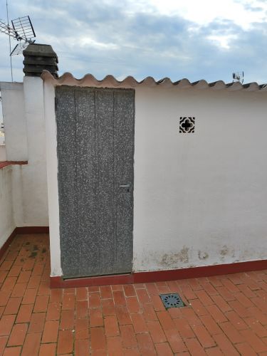 MAGNÍFICA VIVIENDA JUNTO A  LA IGLESIA DE VALDOLLEROS