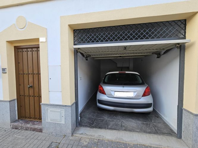 FABULOSA CASA VPO EN ZONA ARROYO DEL MORO