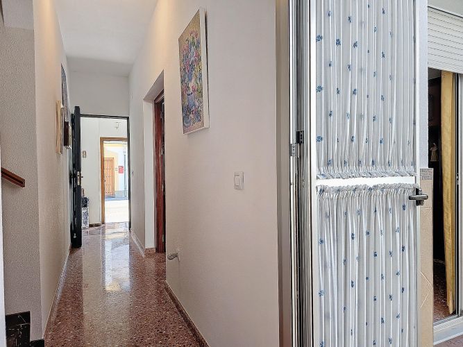 FABULOSA CASA VPO EN ZONA ARROYO DEL MORO