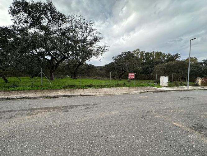 4 PARCELAS URBANAS EN EL MURIANO