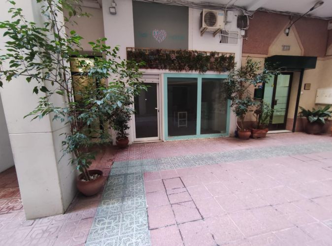 LOCAL COMERCIAL EN ZONA CENTRO 